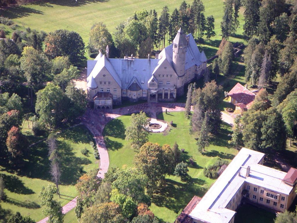 Castle Spa Wagenkuell Taagepera Exterior photo