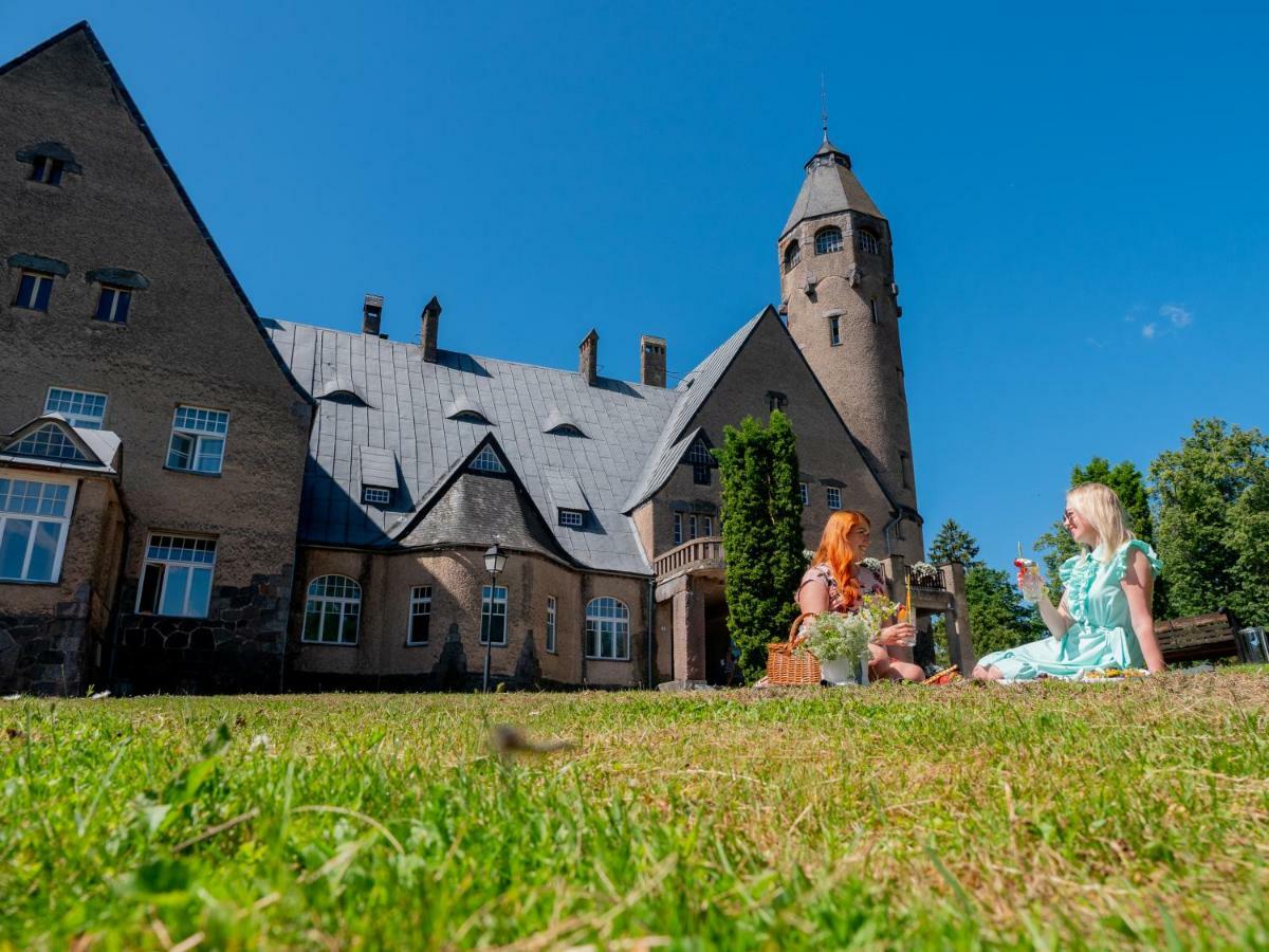 Castle Spa Wagenkuell Hotel Taagepera Exterior photo